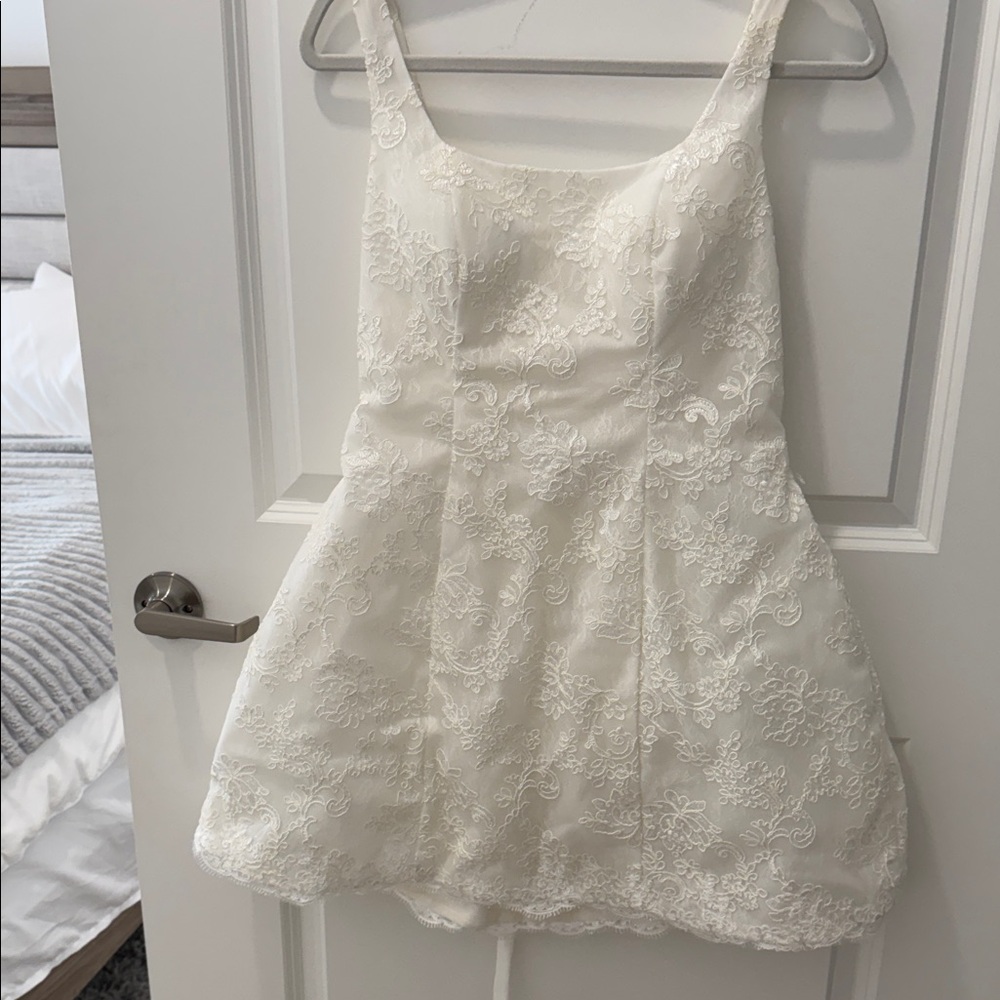 Elegant White Lace Dress